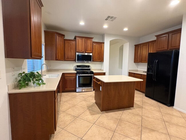 Building Photo - 18643 E Superstition Dr