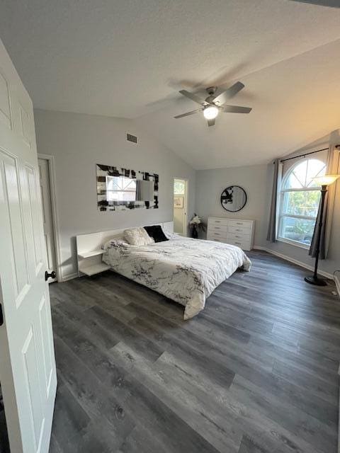 Building Photo - 3602 Fairway Dr N