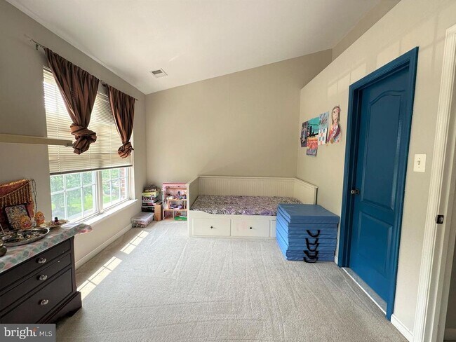 Building Photo - 2386 Woodland Pond Ln