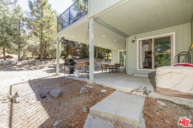 Building Photo - 1712 Woodland Dr
