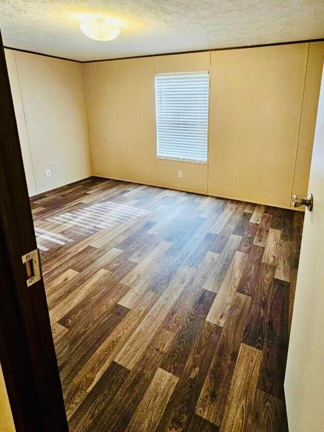 Building Photo - 108 Blissful Ct