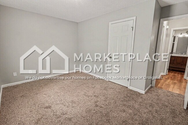Building Photo - 225 Falcon Ridge Dr