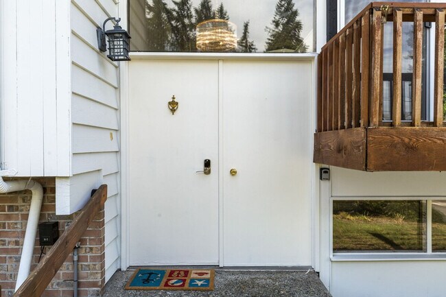 Building Photo - 12527 SE 52nd St