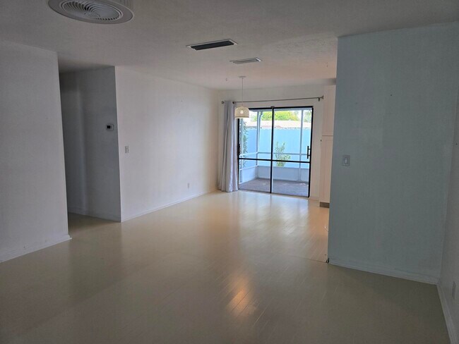 Building Photo - 2672 Rockcrest Ct