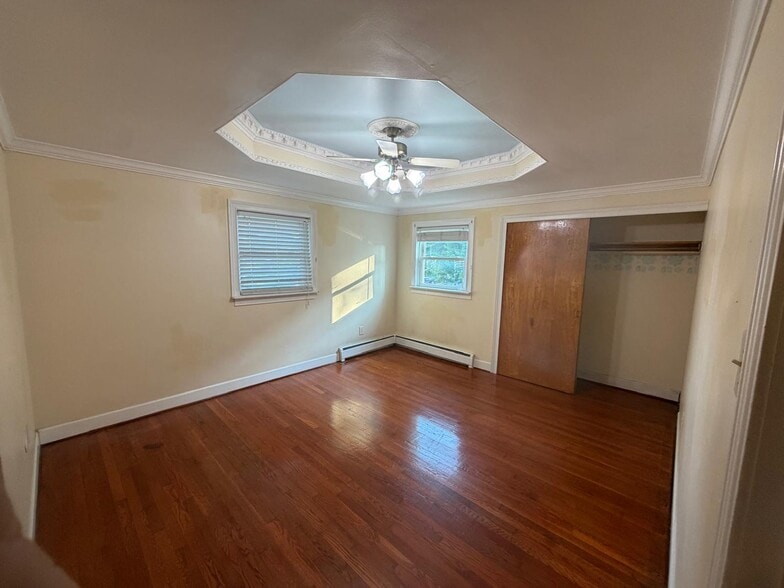 Building Photo - 3400 Sheidy Ave
