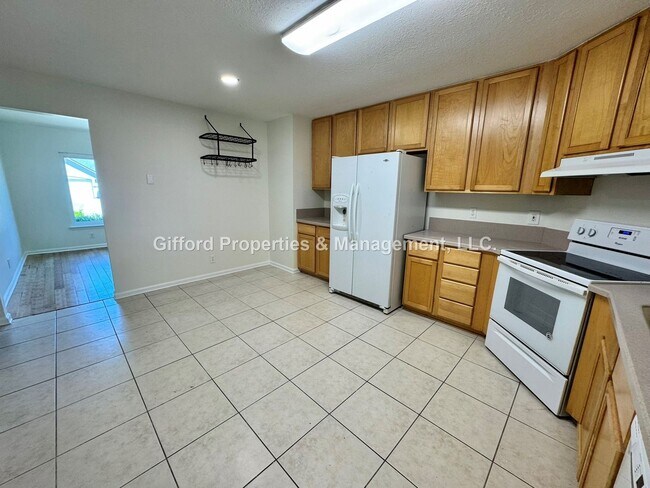Building Photo - Beautiful 4 Bedroom / 2 Bathroom Harbor Winds Home w/ Solar Panels