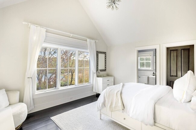 Building Photo - 29 Morris Cove Ln