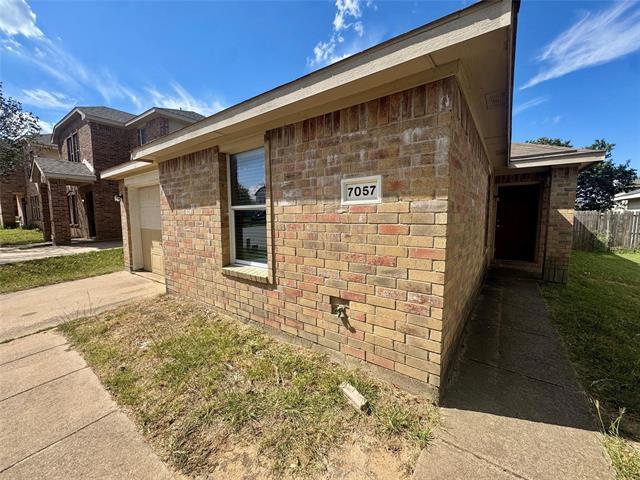 Building Photo - 7057 Wax Berry Dr