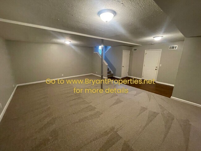 Building Photo - Nashville - 3 Bedroom, 2 Baths, 37217 Area