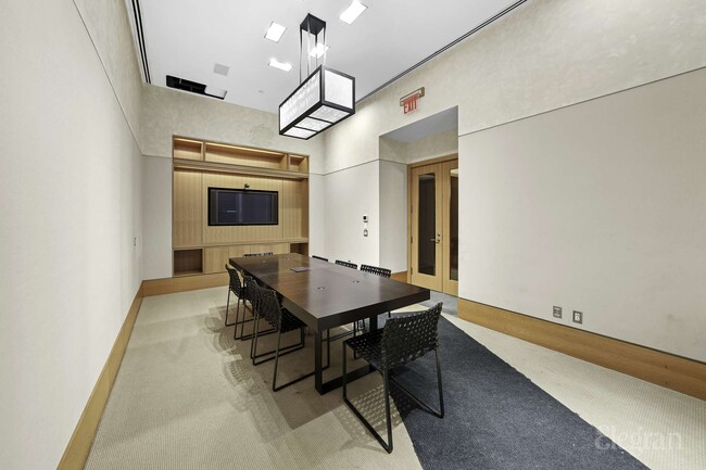 Building Photo - 18 W 48th St