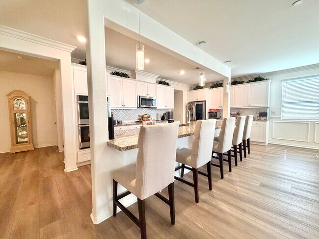 Building Photo - Resort-Style Pool Home with Mother-in-Law Suite,  RV Access & Included SOLAR Near Heritage Lake