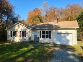 Building Photo - 1324 Manfield Rd