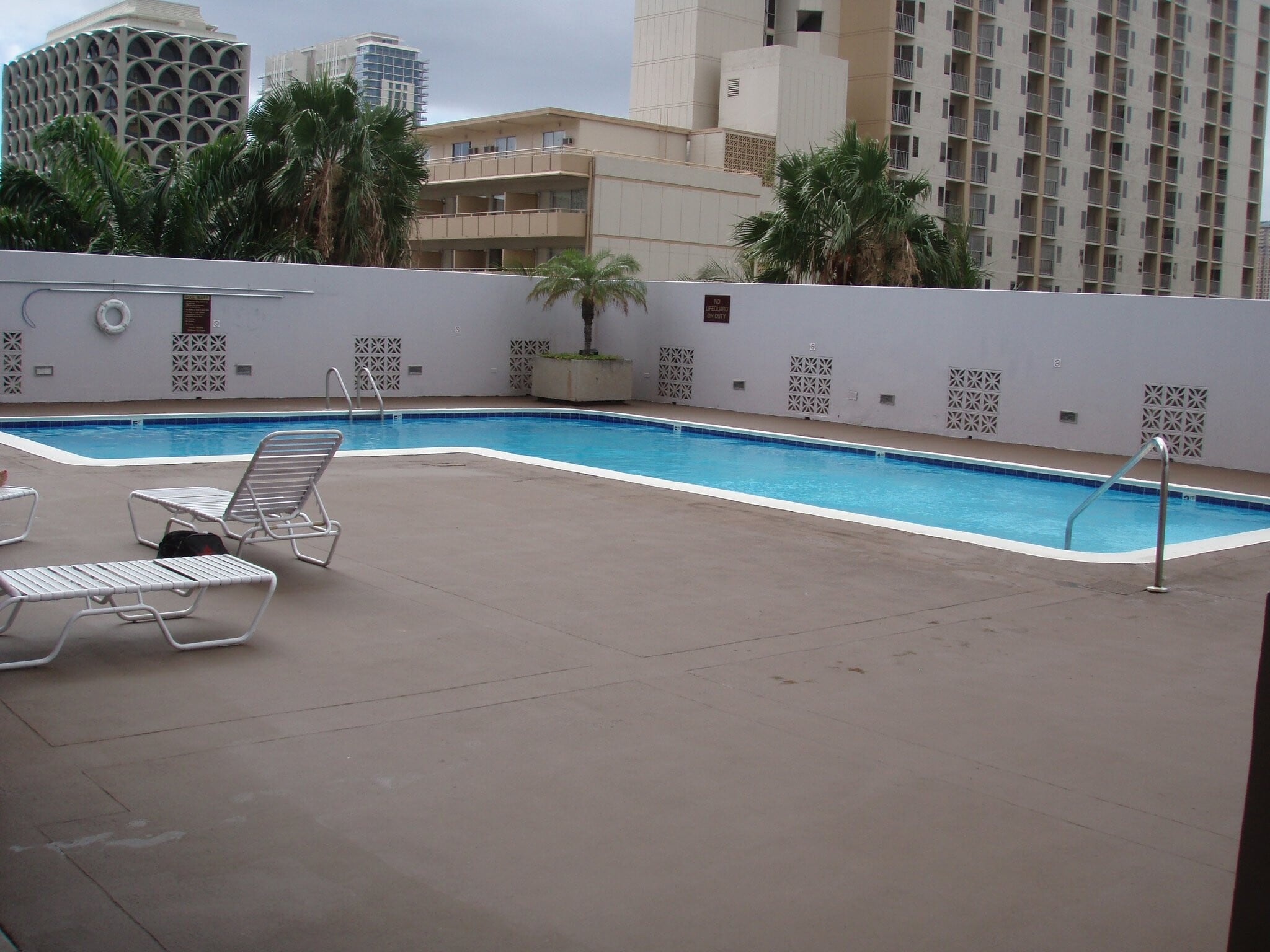 Building Photo - 2240 Kuhio Ave.