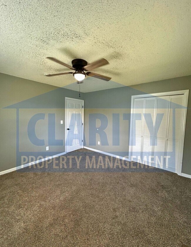 Building Photo - Three bedroom ranch-style home!