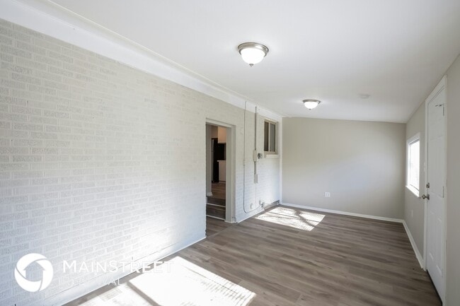 Building Photo - 1344 Elmer Dr