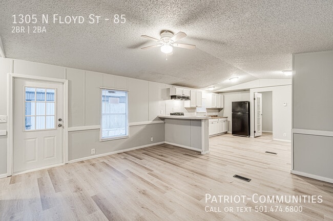 Building Photo - 1305 N Floyd St