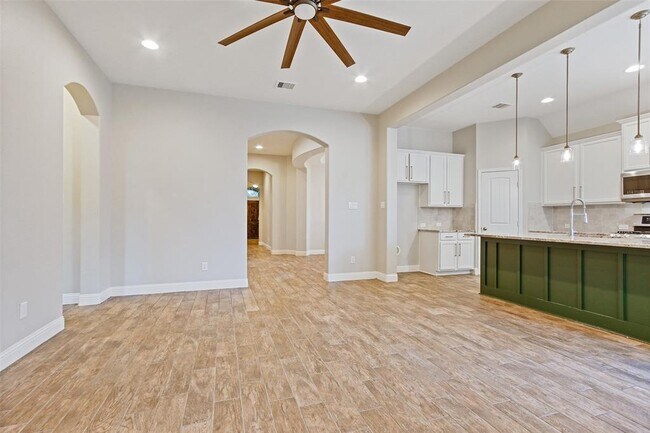 Building Photo - 3556 Woods Estates Dr