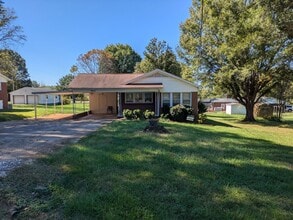 Building Photo - The Sister's House
