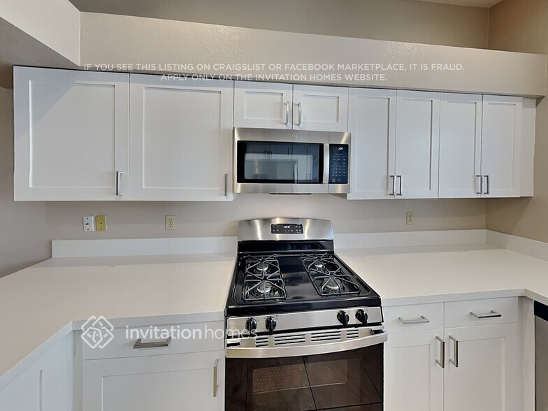 Building Photo - 832 Anchor Dr