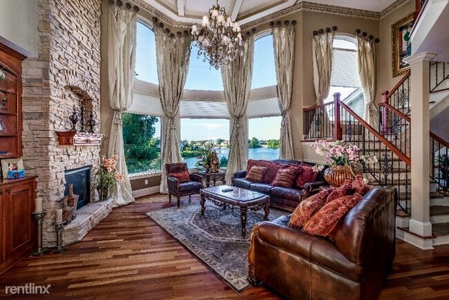 Building Photo - 4 br, 4.5 bath House - 2849 Aspen Lake Dr NE