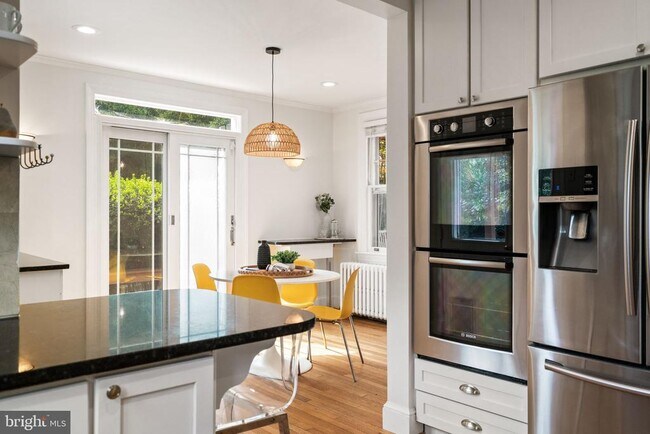 Building Photo - 4008 Rosemary St