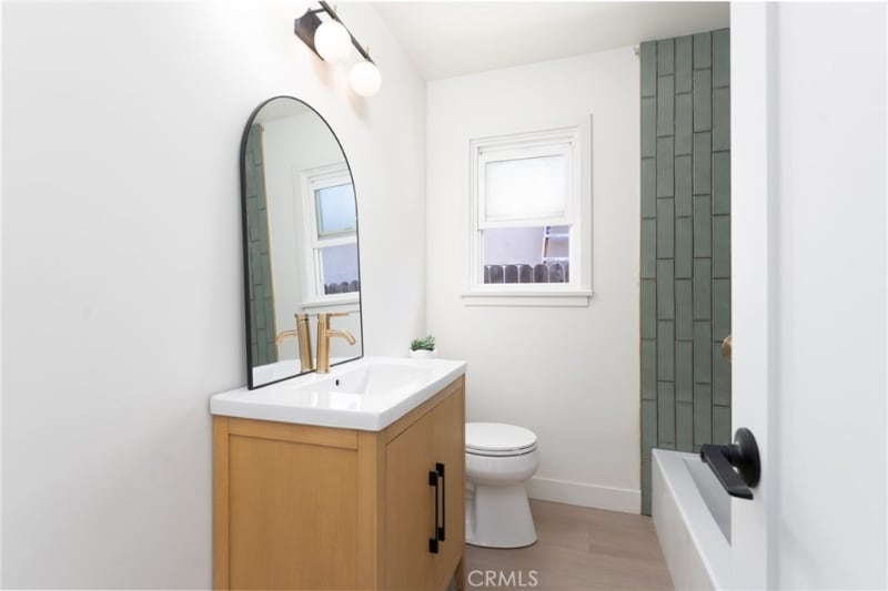 Building Photo - 13203 Lakewood Blvd