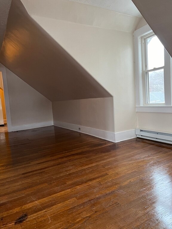 Building Photo - 1064 Park St