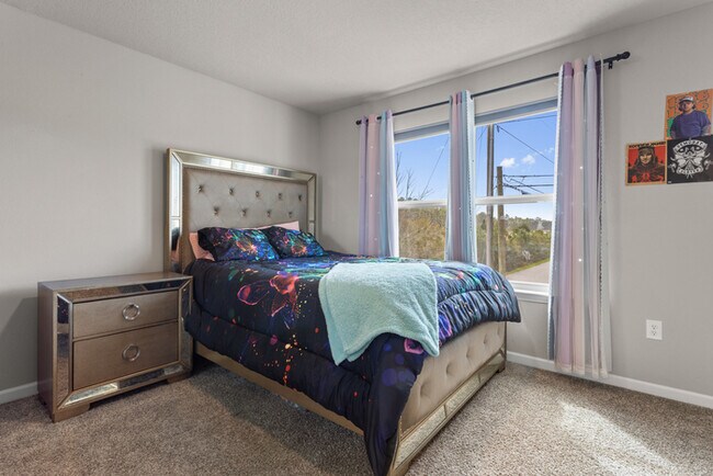 Building Photo - 8588 Palmetto Dr