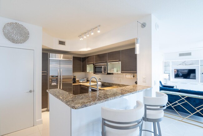Building Photo - 550 Okeechobee Blvd
