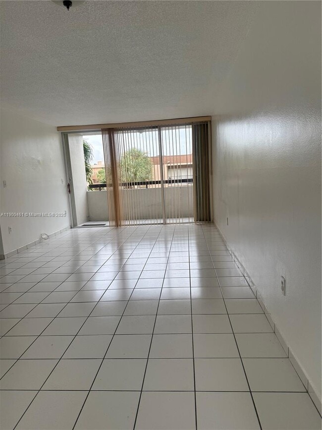Building Photo - 802 NW 87th Ave