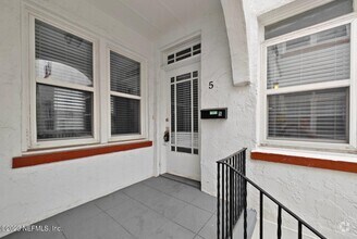 Building Photo - 1009 Stockton St