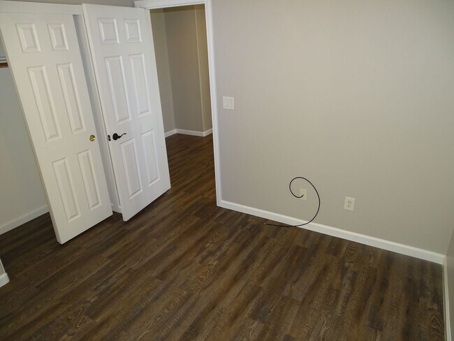 Building Photo - 3 Bed Southwest Home Convenient To The Durango Station Casino