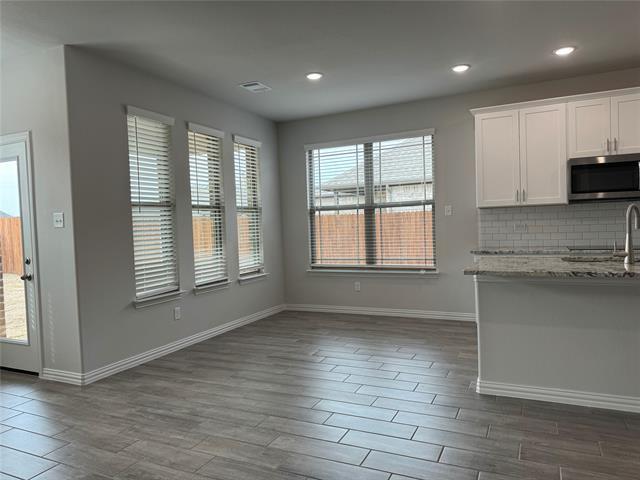 Building Photo - 860 Boomer Ln