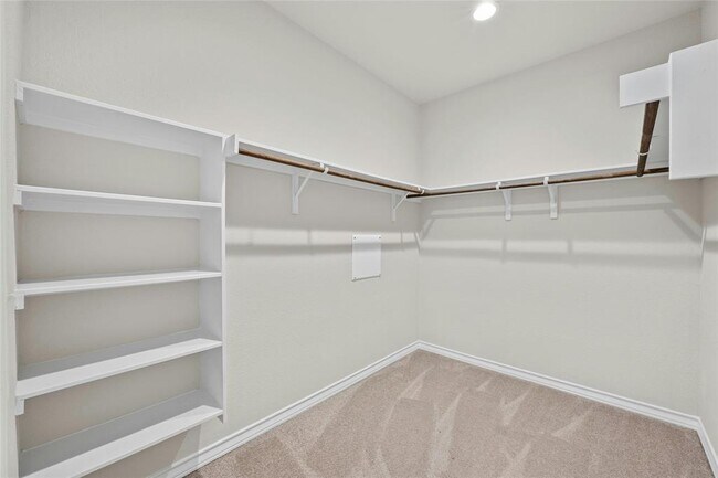 Building Photo - 11808 Coyote Call Way