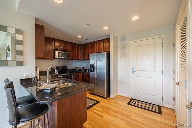 Building Photo - 1101 Haxall Point