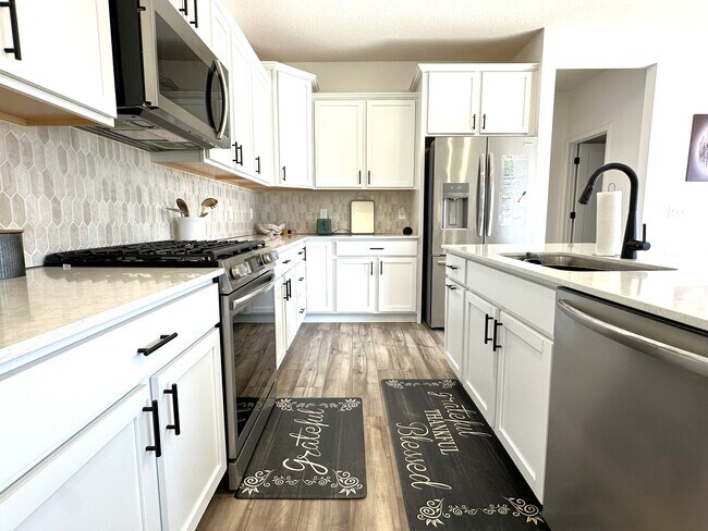 Building Photo - 22525 Wood Ln