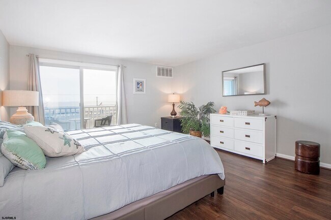 Building Photo - 1101 E Brigantine Ave