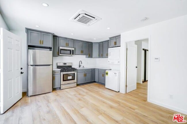 Building Photo - 19924 Welby Way