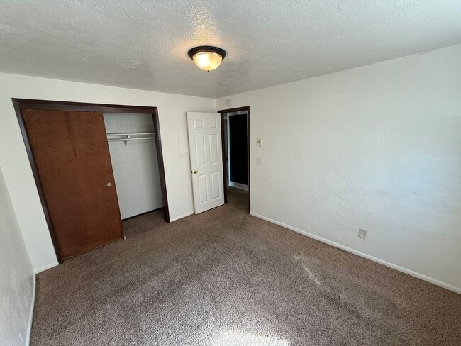 Building Photo - 3875 Iberis St NE