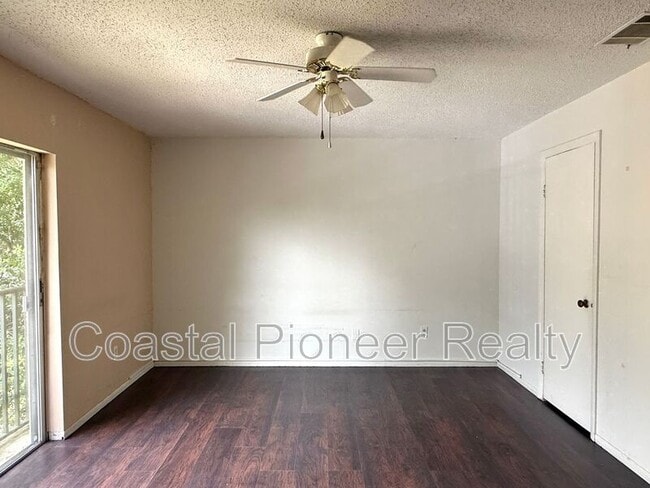 Building Photo - 7573 Abonado Rd