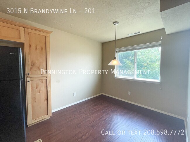 Building Photo - 3015 N Brandywine Ln