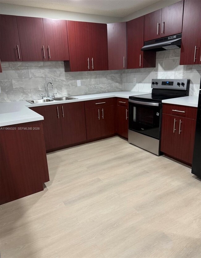 Building Photo - 1332 NW 7th Pl