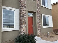 Building Photo - Lemmon Valley Townhouse