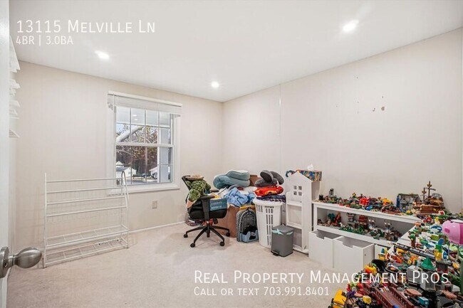 Building Photo - 13115 Melville Ln