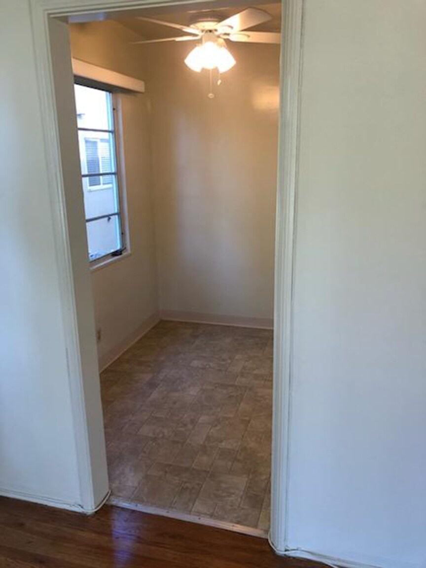kitchen/dining area - 1237 N Brand Blvd