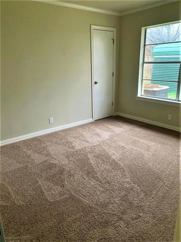 Building Photo - 11991 Maple St