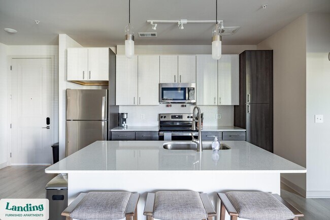 Building Photo - 1559 W 9 Mile Rd