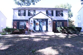 Building Photo - January FREE On This 2 Bedroom 1 Bath Duplex In The Waldo Area