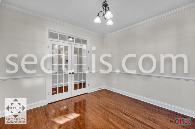 Building Photo - 115 Waccamaw Cir