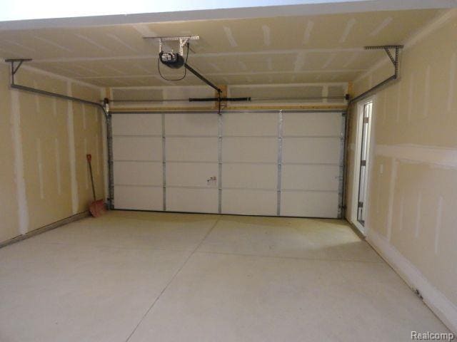 Building Photo - 5926 Arban Dr